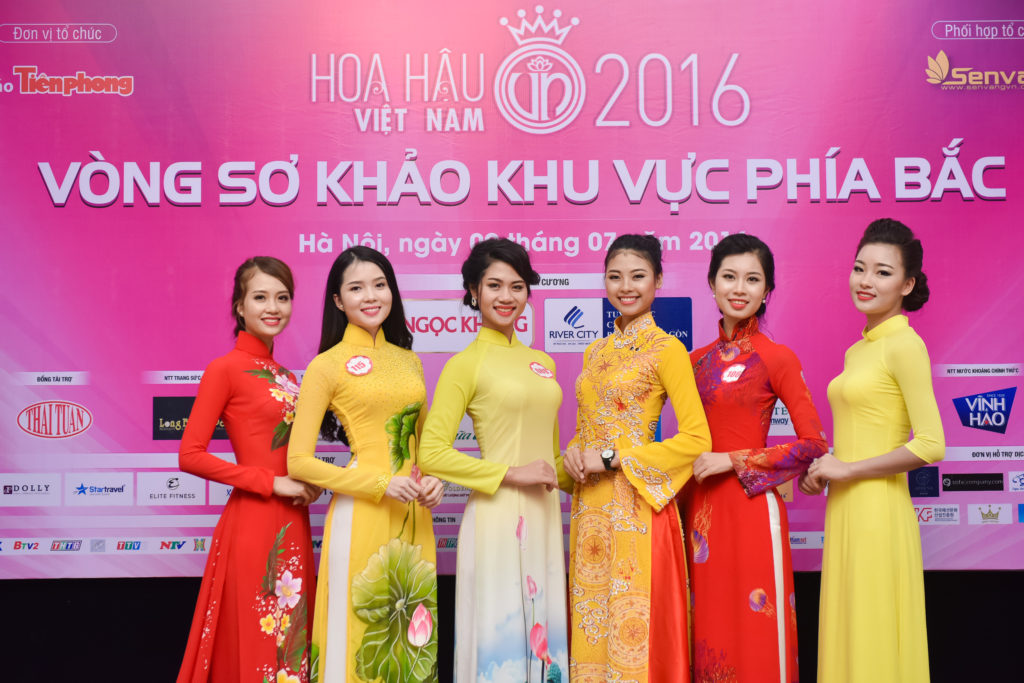 Nguyễn Khánh Huyền (Thanh Hóa – SBD 126); Phùng Lan Hương (Hà Nội – SBD 132); Nguyễn Hương Mỹ Linh (Hà Nội – SBD 139); Đỗ Mỹ Linh (Hà Nội – SBD 145); Sái Thị Hương Ly (Hà Nội – SBD 151); Trần Thị Minh Minh (Nghệ An – SBD 158);. Nguyễn Khánh Huyền (Thanh Hóa – SBD 126); Phùng Lan Hương (Hà Nội – SBD 132); Nguyễn Hương Mỹ Linh (Hà Nội – SBD 139); Đỗ Mỹ Linh (Hà Nội – SBD 145); Sái Thị Hương Ly (Hà Nội – SBD 151); Trần Thị Minh Minh (Nghệ An – SBD 158);.