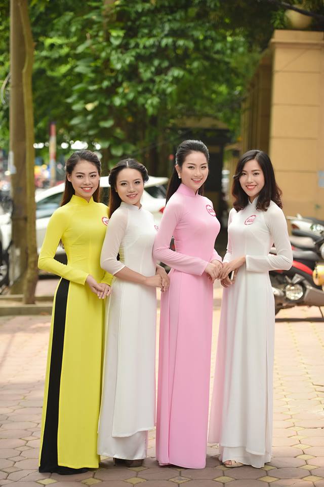 Trong buổi sơ khảo phía Bắc, điểm đáng chú ý là nhiều thí sinh tiếp tục chọn trang phục áo dàiTrong buổi sơ khảo phía Bắc, điểm đáng chú ý là nhiều thí sinh tiếp tục chọn trang phục áo dài truyền thống để đến dự thi. Trong buổi sơ khảo phía Bắc, điểm đáng chú ý là nhiều thí sinh tiếp tục chọn trang phục áo dàiTrong buổi sơ khảo phía Bắc, điểm đáng chú ý là nhiều thí sinh tiếp tục chọn trang phục áo dài truyền thống để đến dự thi.