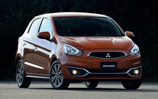 Mirage cũng có giá giảm tương ứng, với phiên bản MT giảm từ 463 triệu xuống 448 triệu đồng, phiên bản CVT giảm từ 536 triệu xuống 521 triệu đồng. 