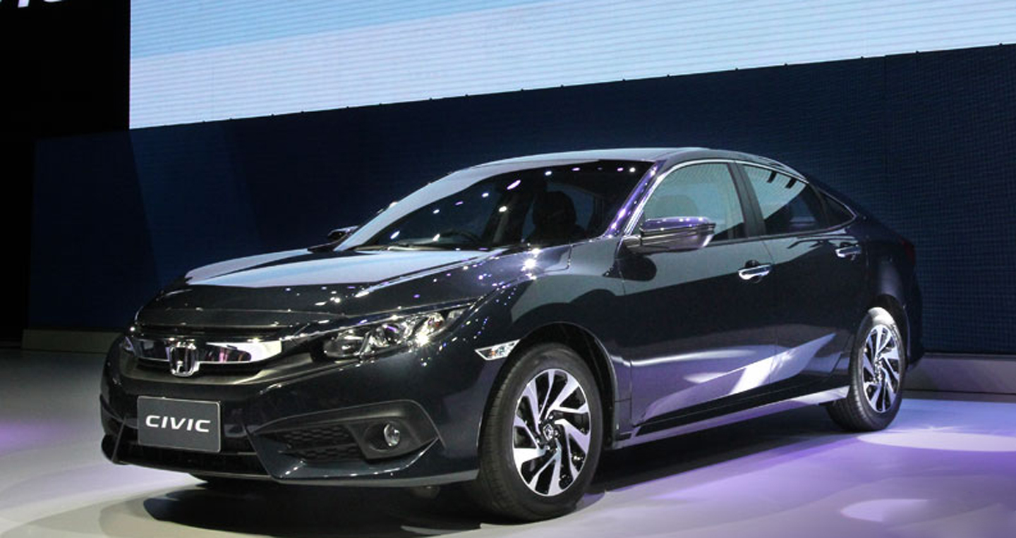 Những thay đổi về thiết kế nội ngoại thất khiến mẫu sedan quen thuộc  trở nên sang trọng và thể thao hơn.