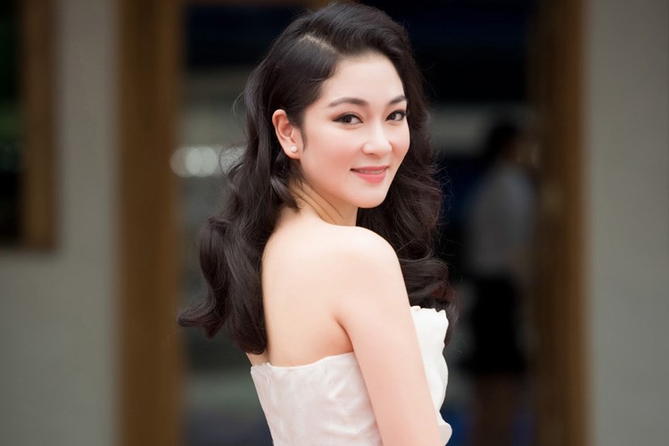 Cho đến nay, Nguyễn Thị Huyền vẫn được công chúng ghi nhận là một trong những hoa hậu đẹp nhất Việt Nam. Cho đến nay, Nguyễn Thị Huyền vẫn được công chúng ghi nhận là một trong những hoa hậu đẹp nhất Việt Nam.
