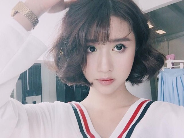 Cùng sinh năm 1996, song Quỳnh Anh Shyn lại cực kỳ trẻ trung, đa dạng phong cách.