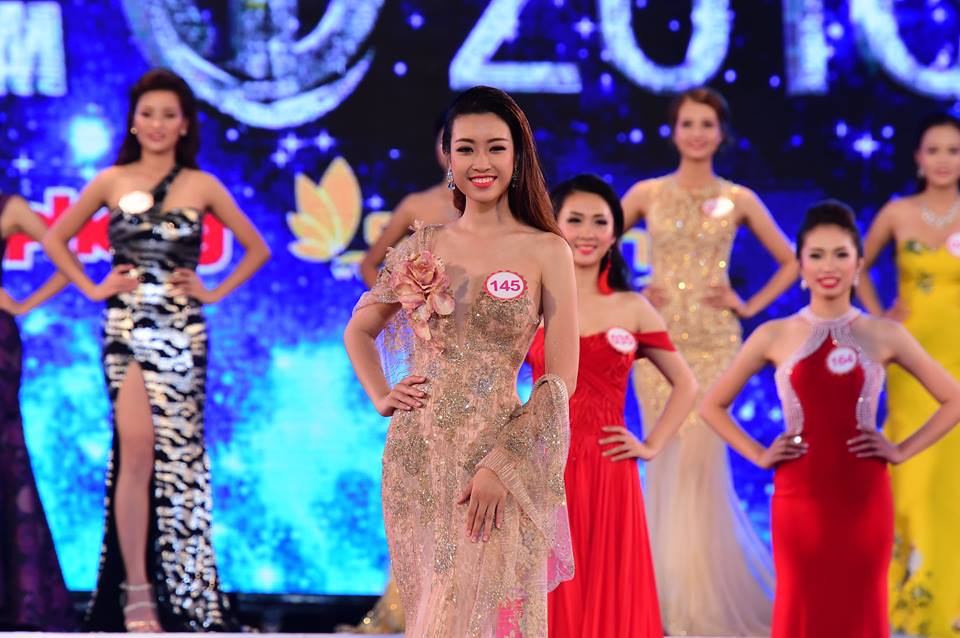 Đỗ Mỹ Linh (SBD145) sinh năm 1996 đến từ Hà Nội. Cô hiện đang là sinh viên trường Đại học Ngoại thương Hà Nội. Cô từng lọt top 15 cuộc thi Hoa hậu Hoàn vũ Việt Nam 2015.