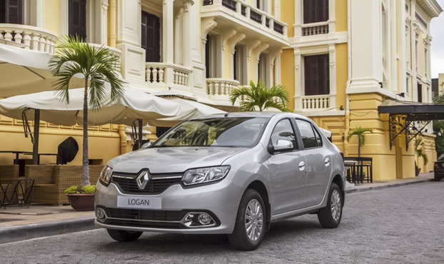 Mặt trước của Logan được thiết kế lại nhằm nhấn mạnh đặc trưng ''Design by Renault''. 