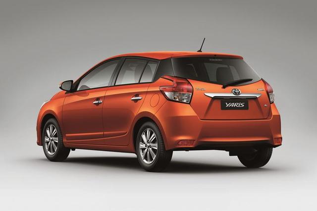 Phân cấp trang bị là một trong các yếu tố chính ảnh hưởng đến giá xe Yaris E và Yaris G.
