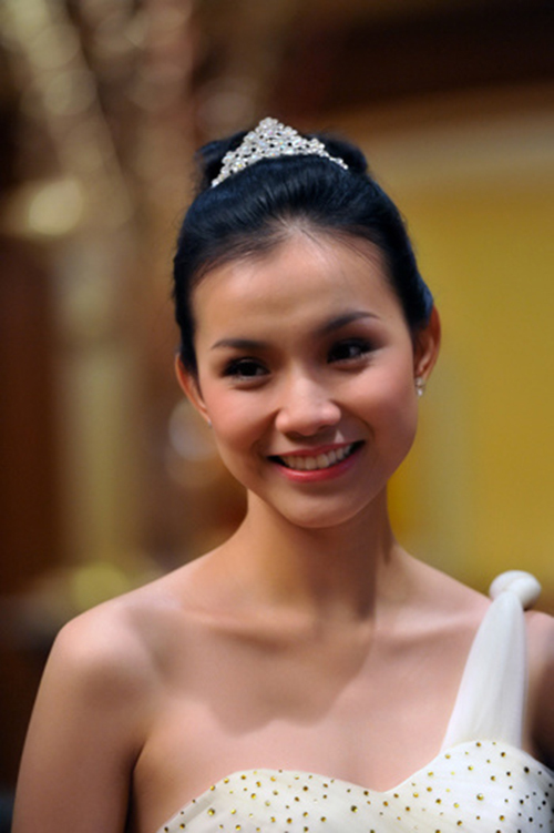Năm 2010, Thùy Lâm kết hôn với Tiến sĩ Kinh tế Nguyễn Anh Tuấn. Vẻ đẹp của hoa hậu ngày càng được nhiều người khen ngợi với đường nét hài hòa, tươi tắn. Năm 2010, Thùy Lâm kết hôn với Tiến sĩ Kinh tế Nguyễn Anh Tuấn. Vẻ đẹp của hoa hậu ngày càng được nhiều người khen ngợi với đường nét hài hòa, tươi tắn.