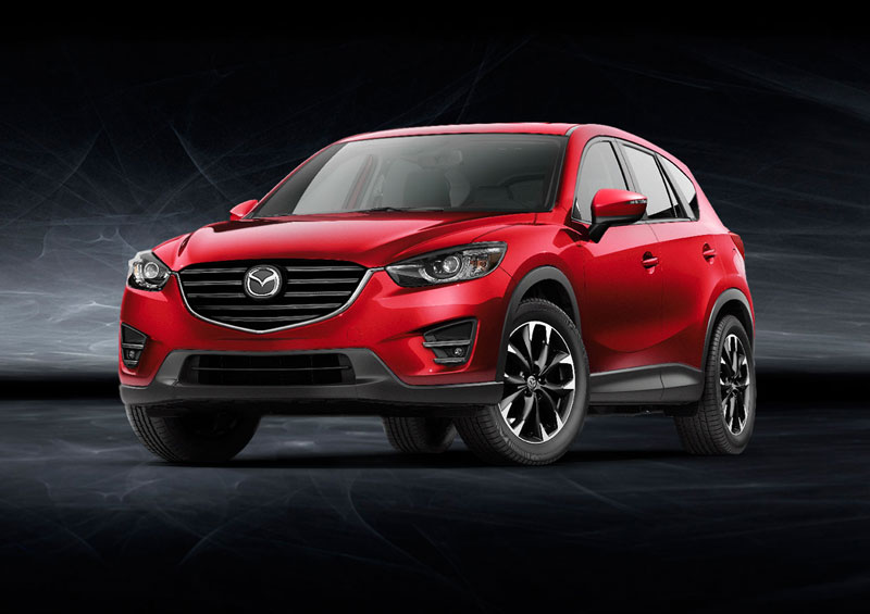 10. Phiên bản 2016 của Mazda CX-5 vẫn tuân theo ngôn ngữ KODO quen thuộc tuy nhiên đã được cải tiến và làm mới đôi chút giúp xe trở nên hiện đại và quyến rũ hơn. Những thay đổi đáng chú ý nhất trên phiên bản này bao gồm lưới tản nhiệt dạng thanh ngang thay thế cho dạng tổ ong ở bản hiện hành. Điều khiến CX-5 trở nên mạnh mẽ và táo bạo hơn trước.