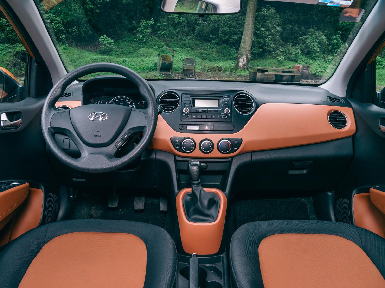 Không gian hành lý của Hyundai Grand i10 rộng rãi so với kích thước khúc và phân của chính nó. Nhìn chung, chiếc Grand i10 cho thấy một khoang lái thực sự đạt được chuẩn mực như trong phân khúc xe hatchback. Hyundai Grand i10 là lựa chọn hoàn hảo nhất để lái trong các khu dân cư thị thành cũng như dành cho những chuyến da ngoại cho Đăng ký và nhận 60K 24 bao lì xì miễn phí mỗi ngày nhỏ.