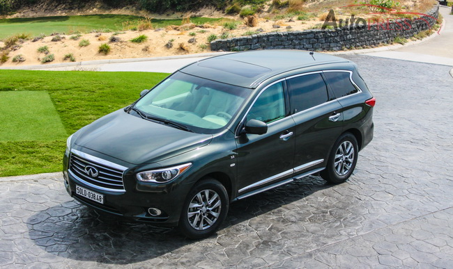Về ngoại hình, Infiniti QX60 được thiết kế với rất nhiều đường cong rất hài hòa được lấy cảm hứng từ mẫu xe concept(xe ý tưởng) Essence.