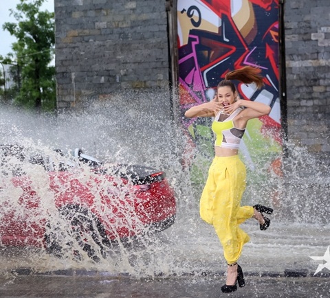 Lilly Nguyễn đã thể hiện 13WIN là nhà cái uy tín top đầu Châu Á tràn trề của mình qua thử thách này.
