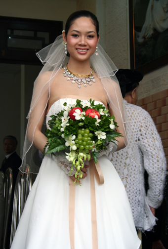 Tất cả những gì người ta biết về Mai Phương chỉ gói gọn trong hành trình đến với ngôi Hoa hậu của cô và sau đó là mất tích. 