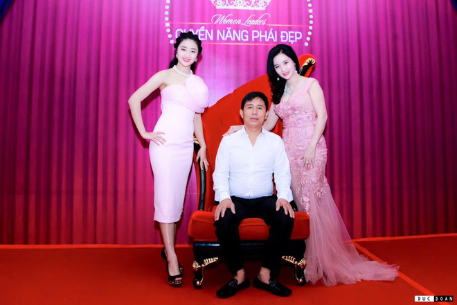 Ngay sau khi đăng quang, những thông tin về cô gái xinh đẹp, giỏi giang Thu Ngân đã trở thành đề tài hot với khán giả.