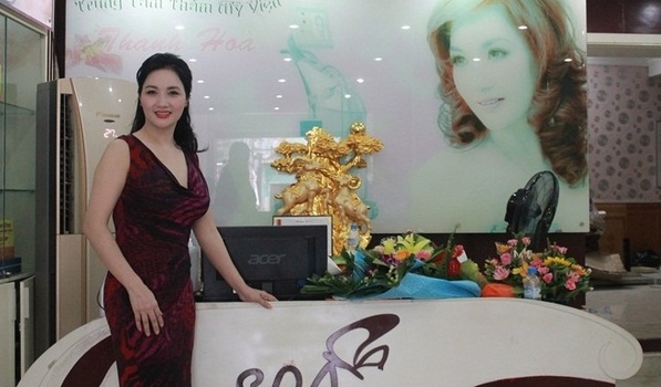 Mẹ của Thu Ngân – bà Lê Thanh Hòa sở hữu hiện là 1 doanh nhân có tiếng tại Hải Phòng.