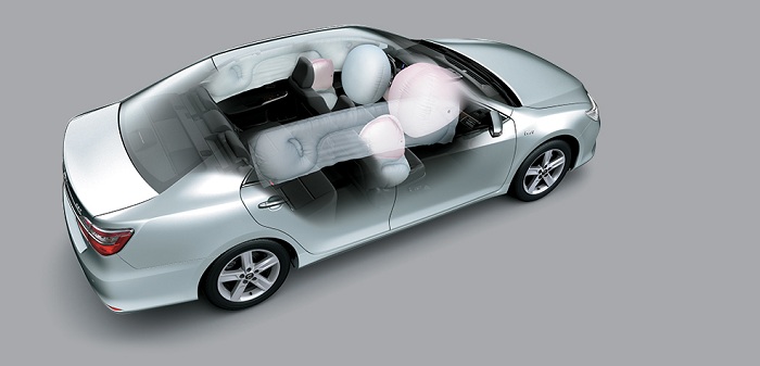Toyota Camry 2016 được trang bị những tính năng an toàn ưu việt nhất, mang đến cảm giác an tâm thư thái cùng chủ sở hữu.