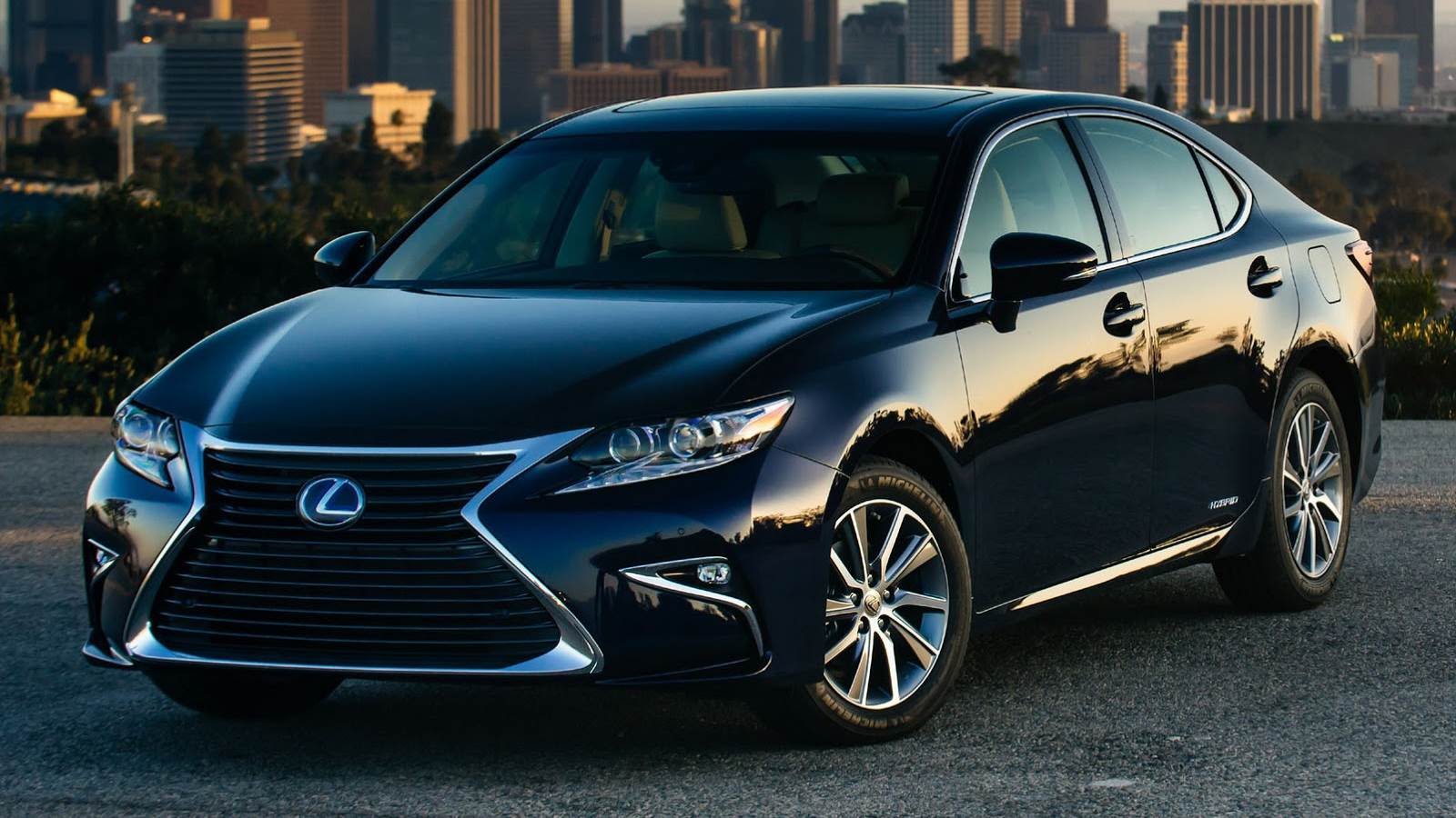6. Lexus ES 350 2016