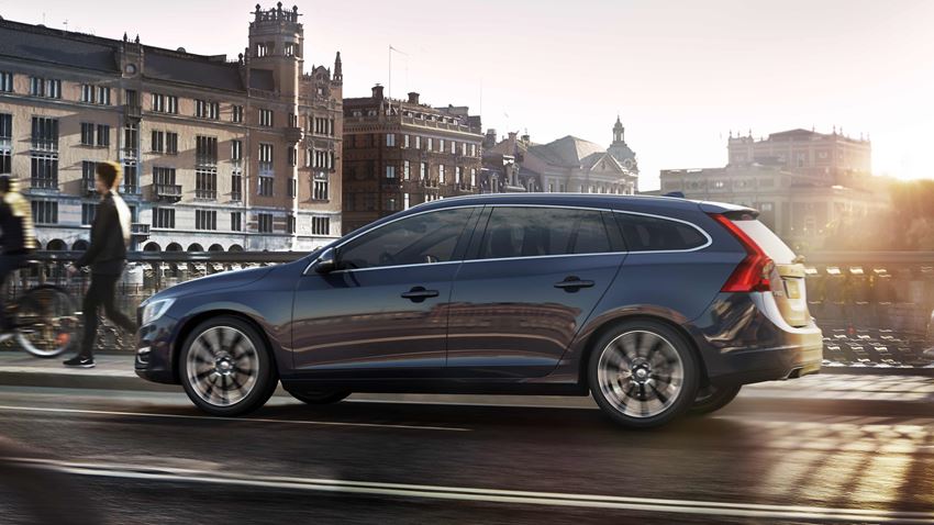 Volvo V60 mang thiết kế sang trọng và đẳng cấp.