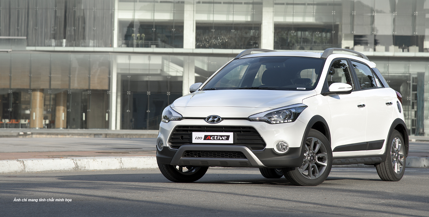 Hyundai i20 Active 2016 được giới thiệu trên thị trường thế giới từ tháng 03/2015. Đánh dấu sự gia nhập chính thức của Hyundai trong phân khúc xe thể thao đa dụng cỡ nhỏ. 