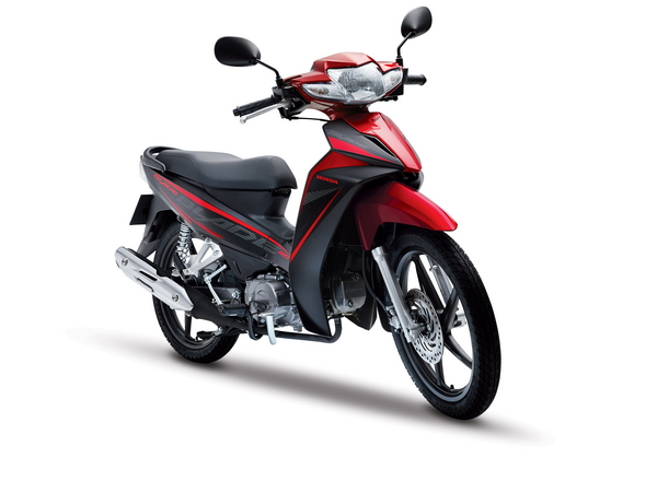 8. Honda Blade 110 đứng ở vị trí thứ tám với 75.000 xe được bán ra. Honda Blade 110 là mẫu xe số giá rẻ dành cho các bạn sinh viên hay những người có thu nhập trung bình. Mặc dù ở phân khúc này nhưng Blade 110 2016 có thiết kế khá tốt.