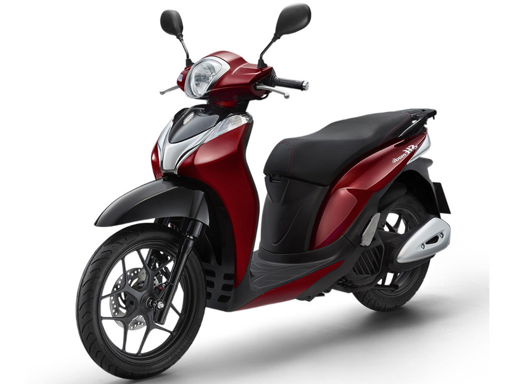 9. Đứng ở vị trí thứ chín là Honda SH mode với số lượng được bán ra là  61.000 xe. SH mode là mẫu xe Honda loạn giá nhất hiện nay. Xe có 3 phiên bản là tiêu chuẩn, cao cấp và cá tính, giá đề xuất là 50, 50,5 và 50,5 triệu đồng nhưng giá bán thực tế tại đại lý lên trên 54 triệu đồng với các bản tiêu chuẩn, cá tính và lên khoảng 59 triệu đồng với bản cá tính.