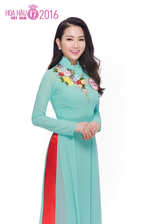 Hiện tại, Lan Hương đang là sinh viên ĐH quốc tế RMIT.