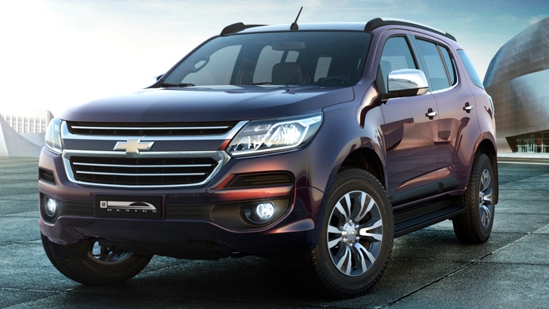 Tiếp đến là bản 4×2 LTZ có giá 1,379 triệu Baht, tương đương 887 triệu đồng. Con số tương ứng của bản cao cấp nhất 4×4 LTZ là 1,479 triệu Baht, tương đương 951 triệu đồng.