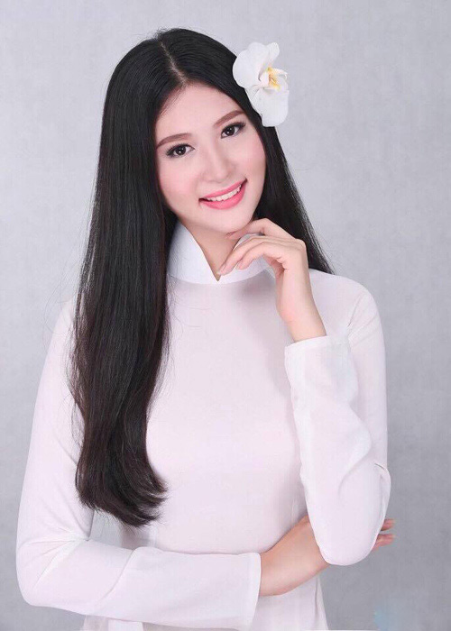 Người đẹp Truyền thông, một trong hai giải mới của cuộc năm nay thu hút Tường Vi, cô hy vọng có cơ hội quảng bá nét đẹp Kiên Giang quê hương, mời gọi mọi người khám phá những vùng biển đảo tuyệt vời của Đăng Ký 13Winvn Com Chính Thức.