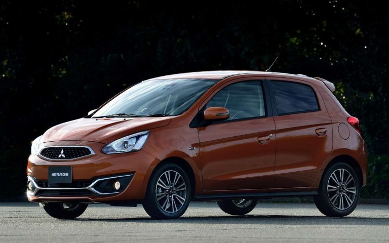 Đầu tiên, Mitsubishi Mirage 2016 có màu sơn đa dạng, có thể đáp ứng được mọi nhu cầu về màu sắc của mọi khách hàng. 