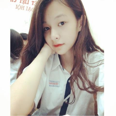 ‘Soi’ mặt mộc của quán quân The Face 2016 Phí Phương Anh