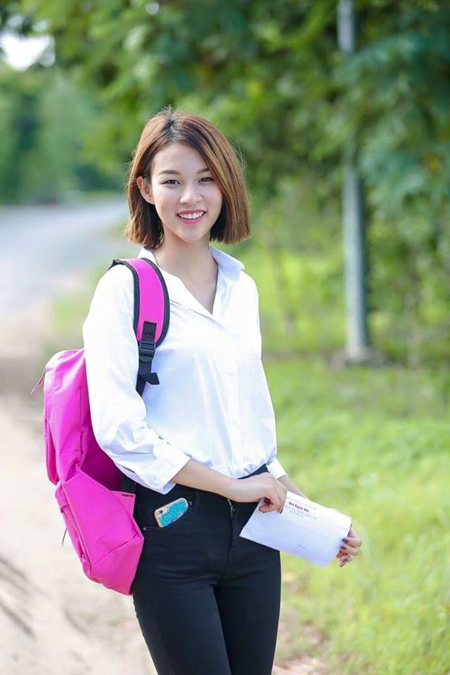 ‘Soi’ mặt mộc của quán quân The Face 2016 Phí Phương Anh