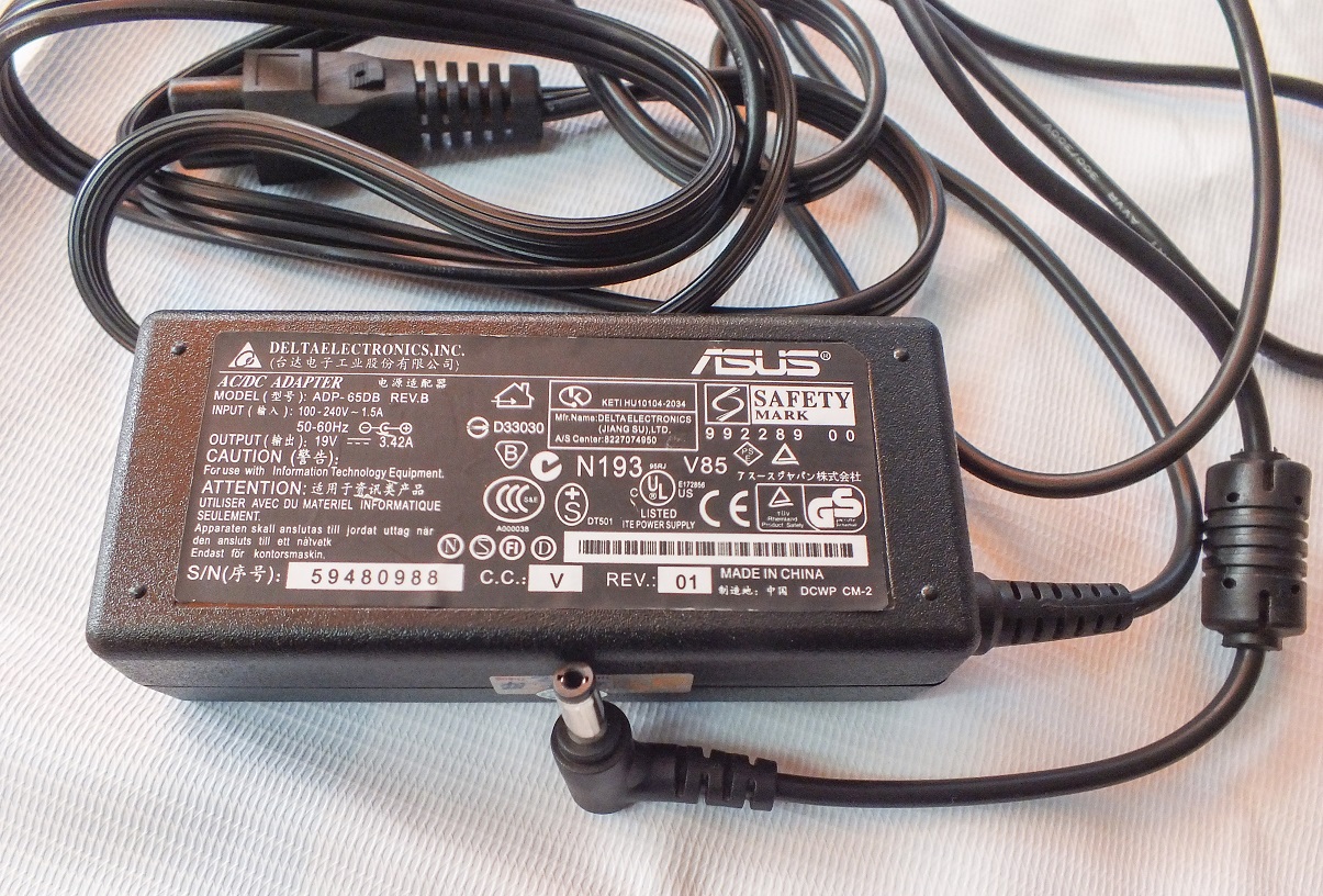 Laptop bị chai pin v&agrave; những th&oacute;i quen tai hại