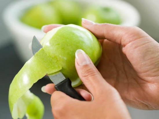 Sai lầm khi ăn tr&aacute;i c&acirc;y khiến &lsquo;mất mạng như chơi&rsquo;