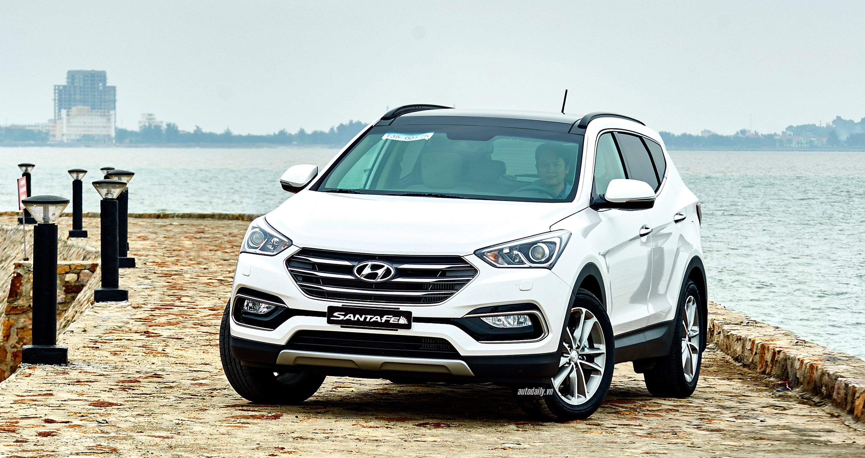 Những chiếc &ocirc; t&ocirc; của Hyundai được giảm gi&aacute; h&agrave;ng chục triệu đồng trong th&aacute;ng 9