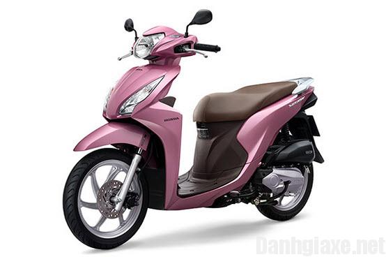 Honda Vision đứng ở vị trí thứ 3 với khoảng 31.000 xe được bán ra. Đây là một trong những chiếc tay ga được ưa chuộng nhất trên thị trường hiện nay.
