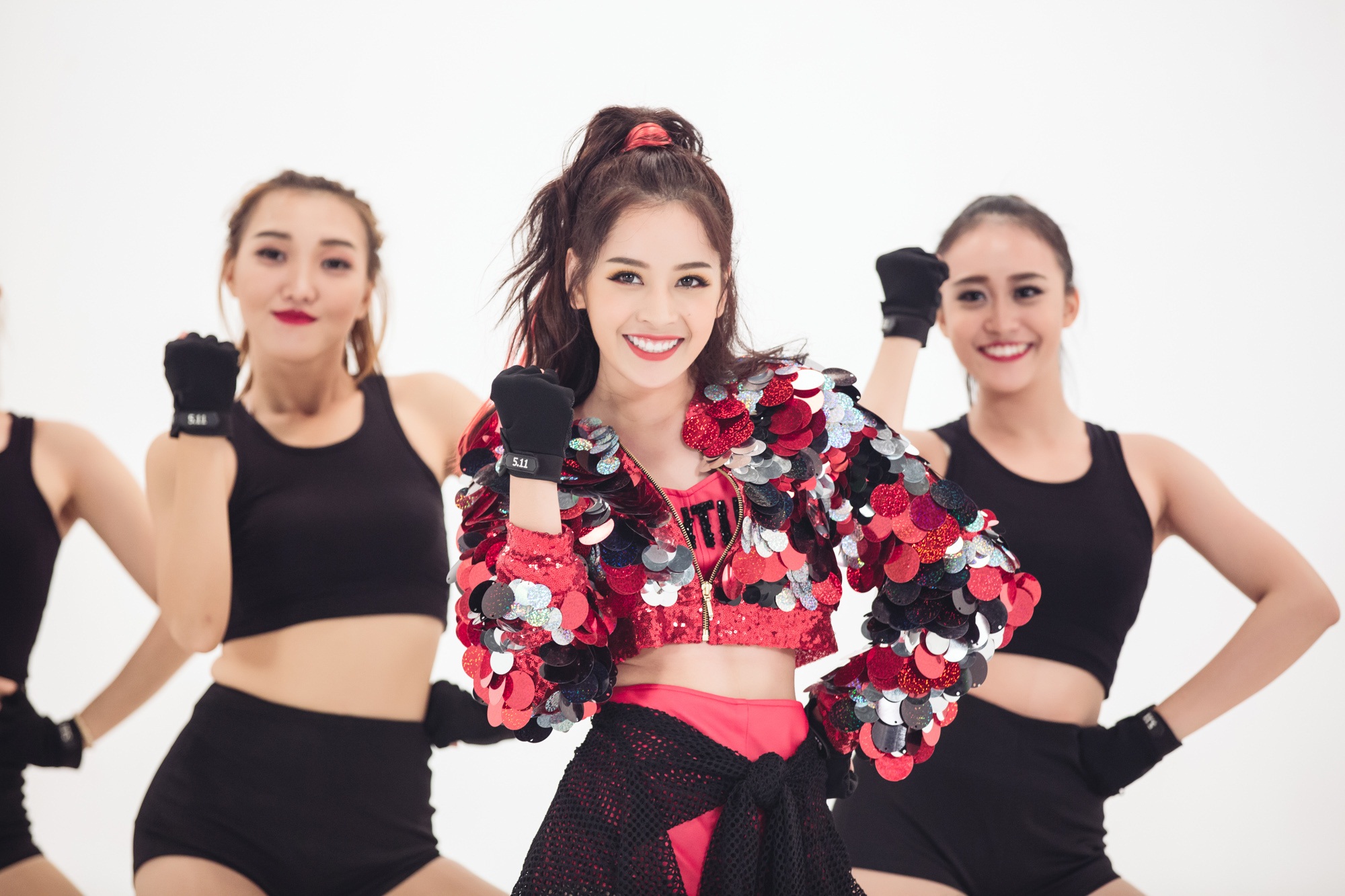 Chi Pu bất ngờ tung ca kh&uacute;c nhạc phim khiến fan &lsquo;ph&aacute;t cuồng&rsquo;