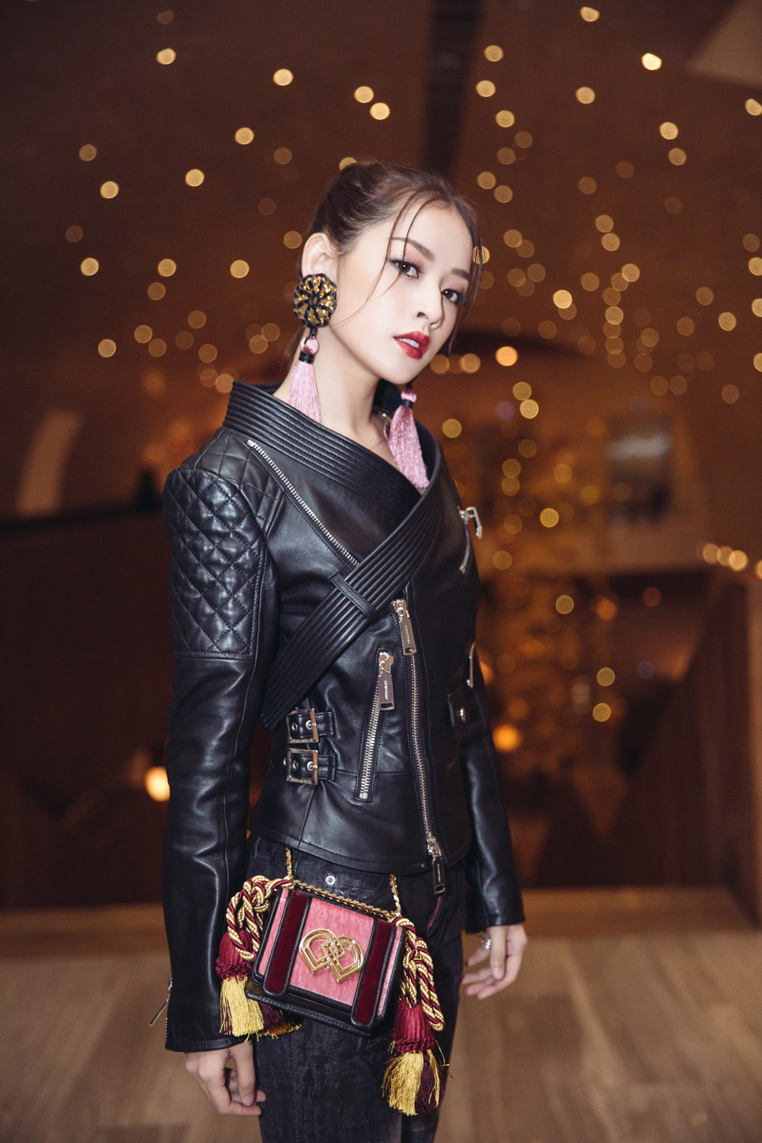 Chi Pu mặc cực &lsquo;chất&rsquo;, nổi bật tr&ecirc;n thảm đỏ Elle Fashion Journey Show 2016
