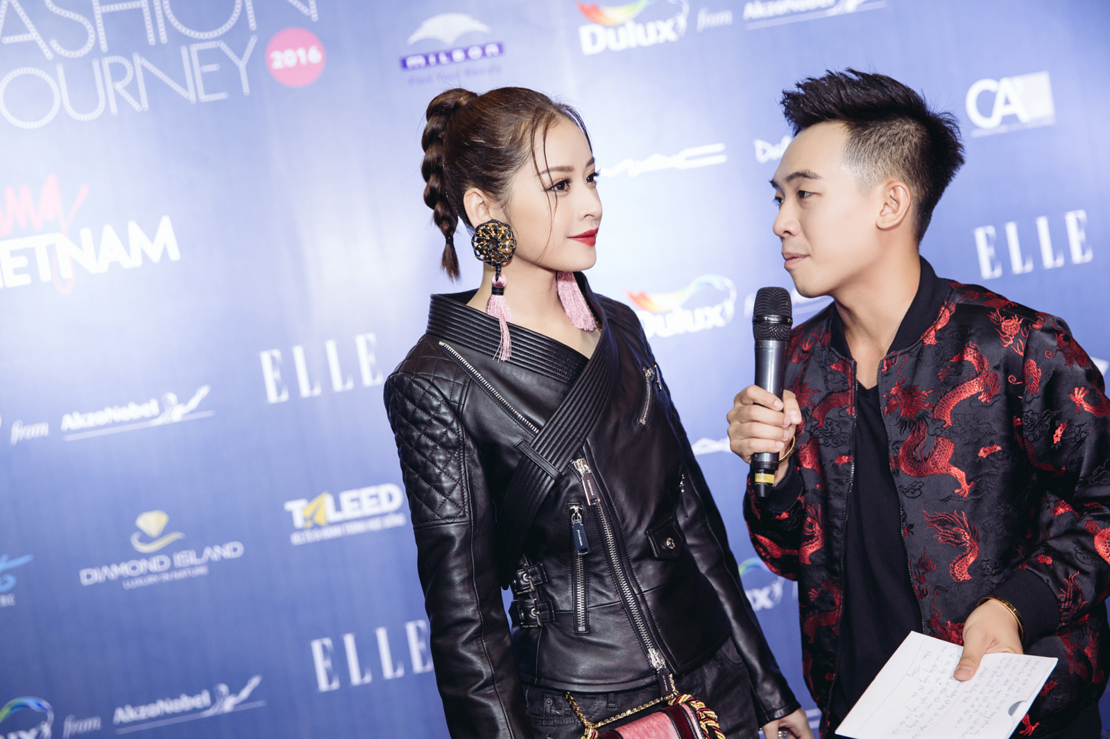 Chi Pu mặc cực &lsquo;chất&rsquo;, nổi bật tr&ecirc;n thảm đỏ Elle Fashion Journey Show 2016
