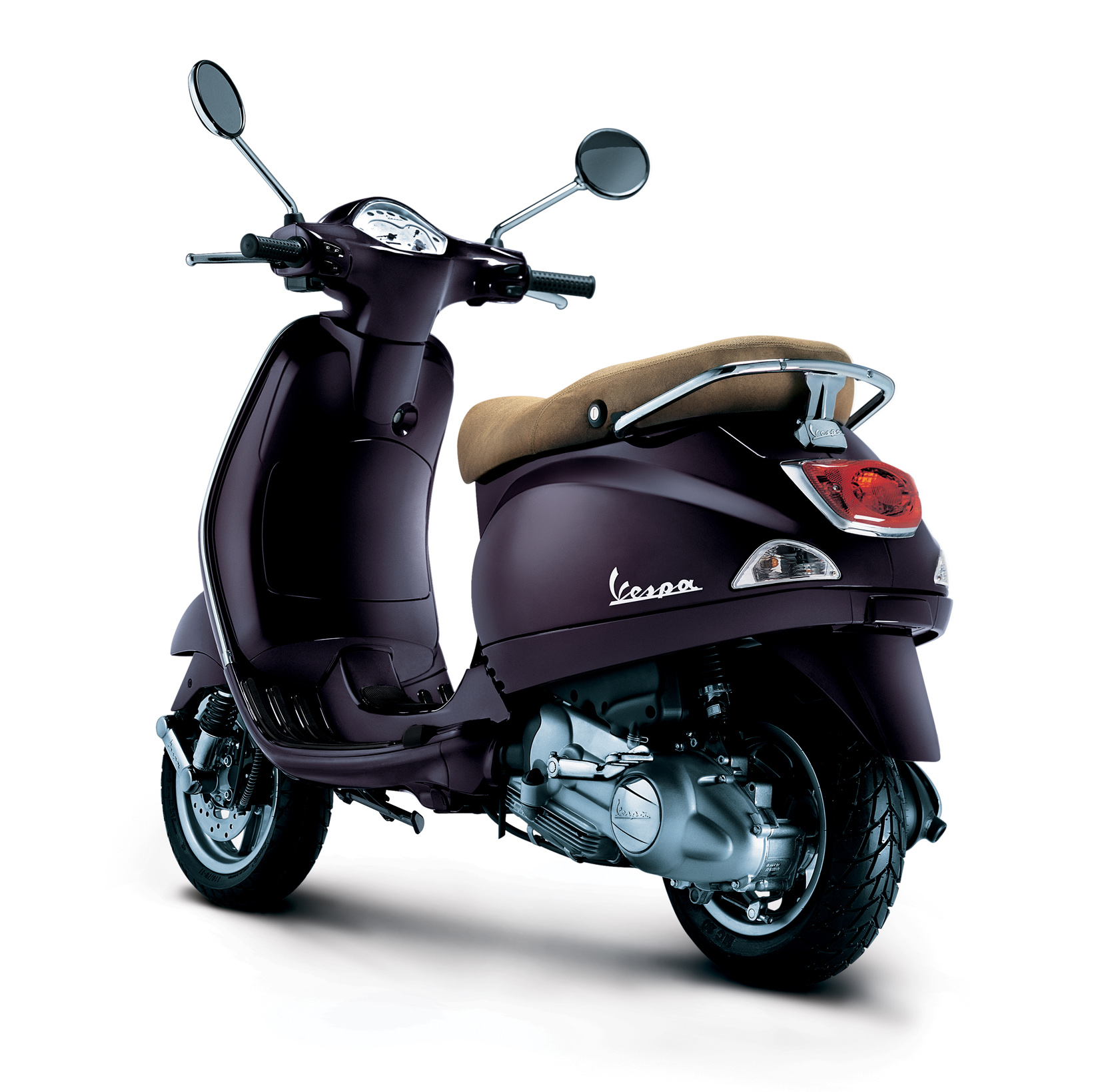 C&oacute; 70 triệu, n&ecirc;n mua Honda SH hay Vespa LX?