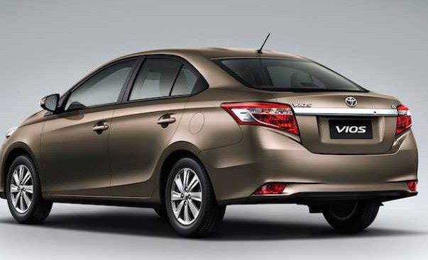 Với khoảng 600 triệu, n&ecirc;n mua Toyota Vios hay Honda City?