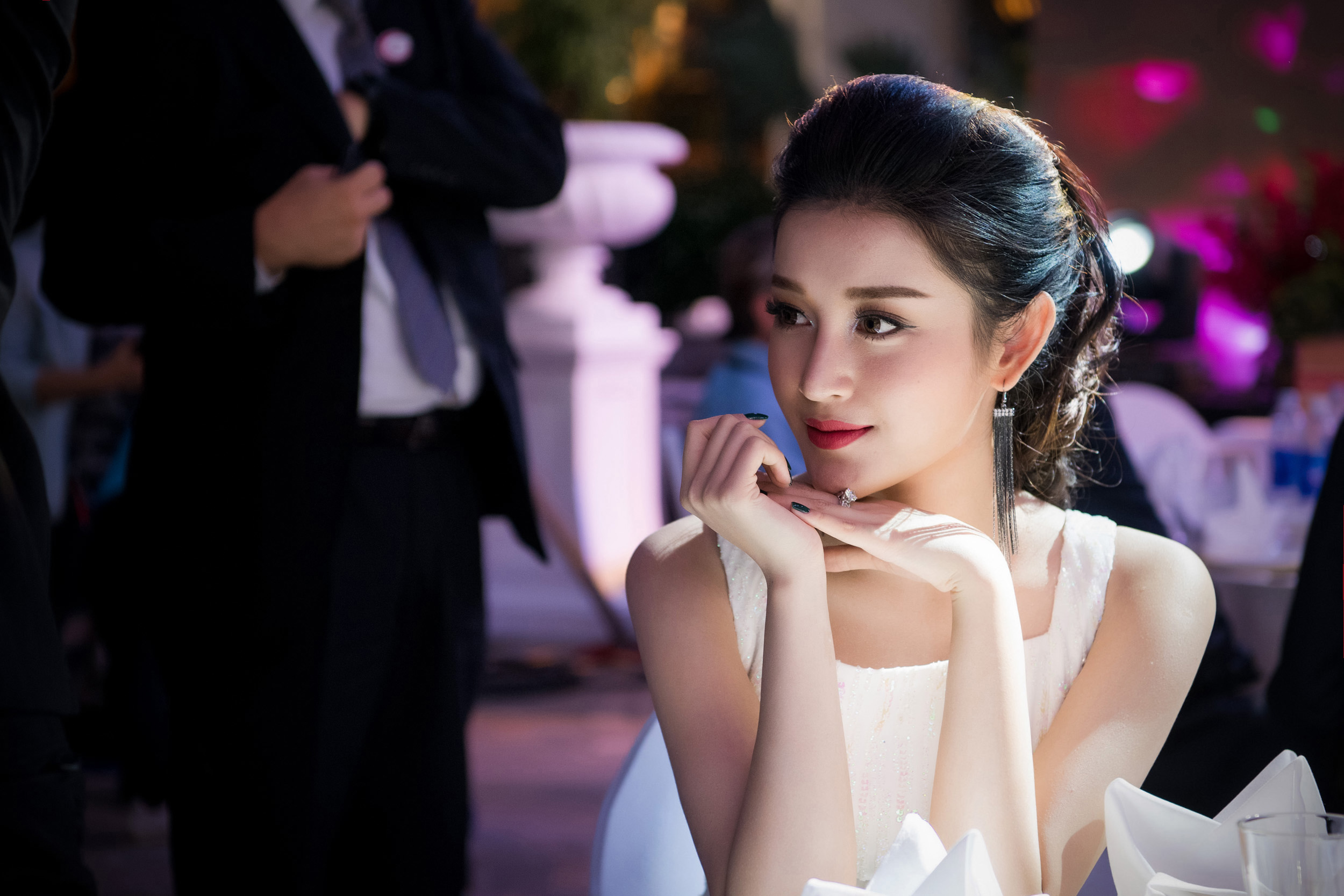 Huyền My đ&atilde; ghi dấu ấn đẹp trong l&ograve;ng c&ocirc;ng ch&uacute;ng