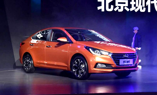 Hyundai Verna 2017 vừa được chốt gi&aacute; 240 triệu đồng c&oacute; g&igrave; đặc biệt?