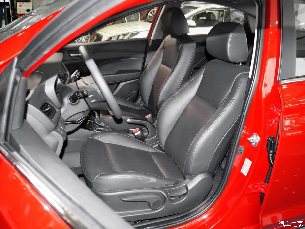 Hyundai Verna 2017 vừa được chốt gi&aacute; 240 triệu đồng c&oacute; g&igrave; đặc biệt?