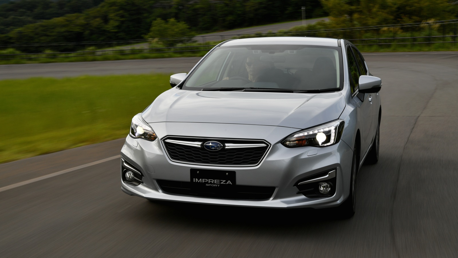 Subaru Impreza 2017 gi&aacute; 428 triệu đồng c&oacute; g&igrave; hấp dẫn?