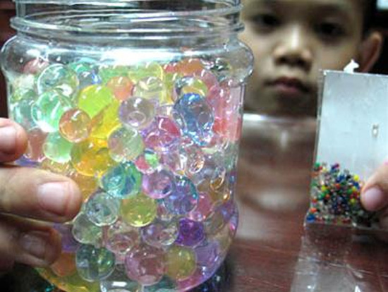 Cha mẹ cần l&agrave;m g&igrave; để chọn đồ chơi an to&agrave;n cho trẻ