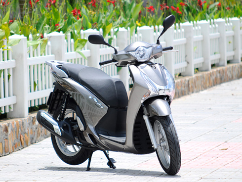 Honda SH qua từng giai đoạn ph&aacute;t triển