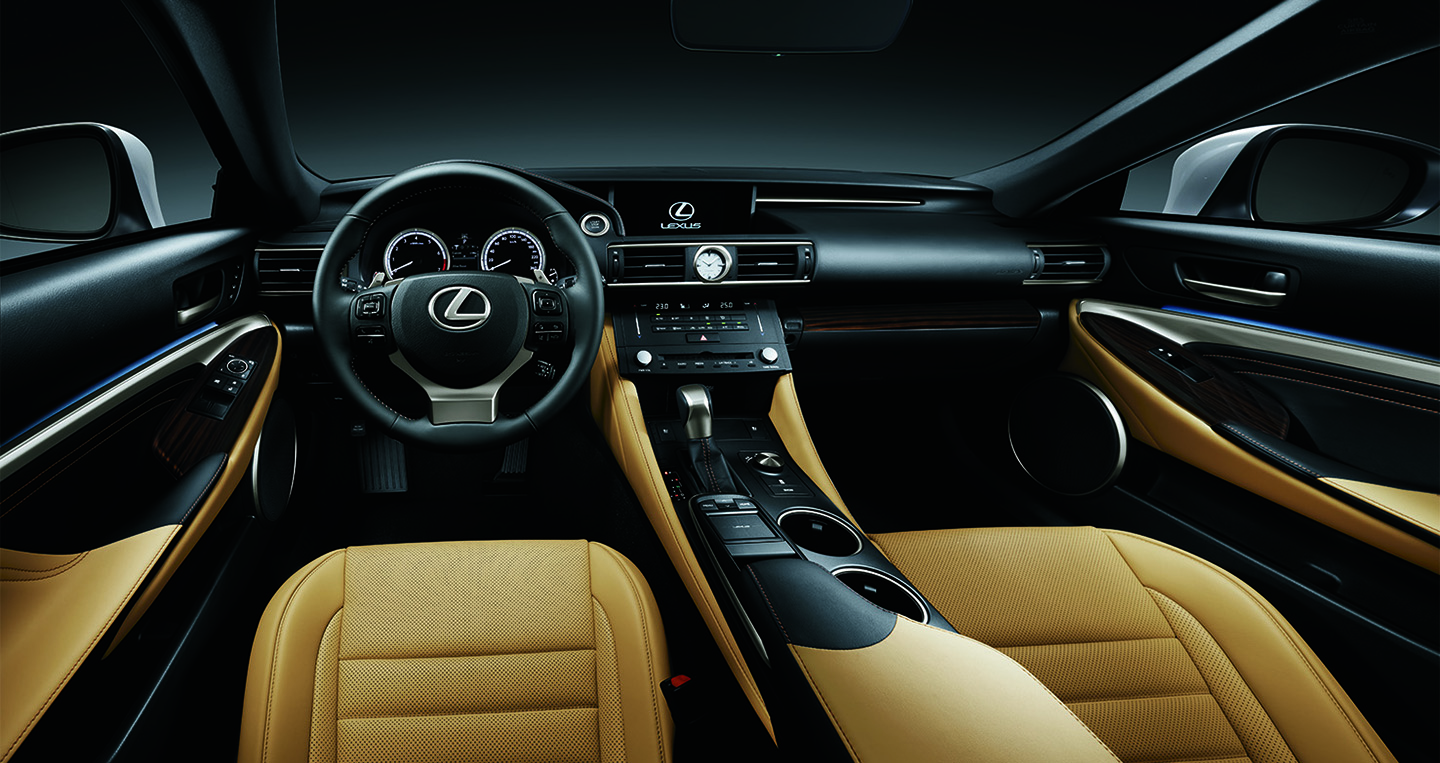 Lexus RC Turbo chốt gi&aacute; gần 3 tỷ tại thị trường Việt c&oacute; g&igrave; hay?