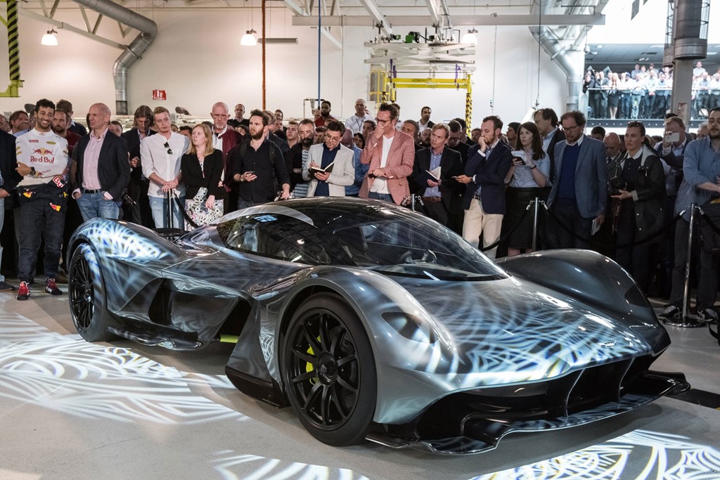 Si&ecirc;u xe đắt nhất thế giới Aston Martin AM-RB 001 c&oacute; g&igrave; đặc biệt?
