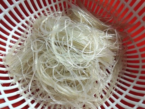 C&aacute;ch ph&acirc;n biệt miến sạch v&agrave; miến bẩn đơn giản nhất