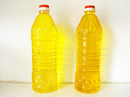 C&aacute;ch ph&acirc;n biệt dầu ăn thật v&agrave; giả đơn giản nhất