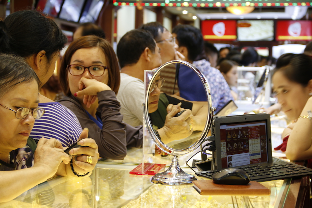 Gi&aacute; v&agrave;ng h&ocirc;m nay ng&agrave;y 9/12/2016: V&agrave;ng chơi vơi ở ngưỡng 36 triệu