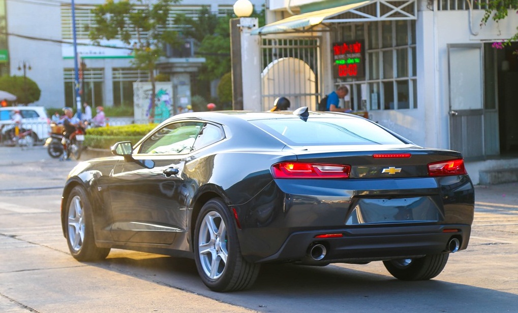Chevrolet Camaro 2017 vừa được b&aacute;n tại Việt Nam c&oacute; g&igrave; hay?